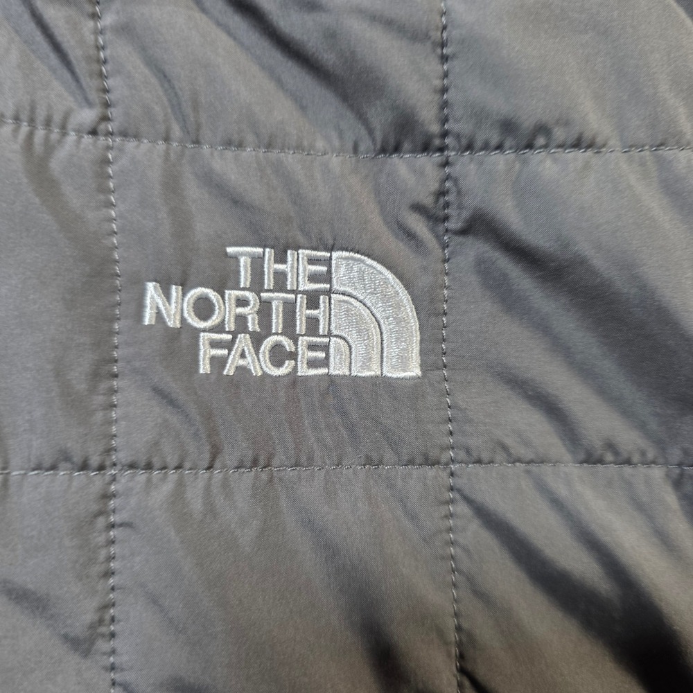 The North Face Womens XXL Charcoal Gray Circular Quilted Puffer Vest Sherpa - Picture 7 of 10